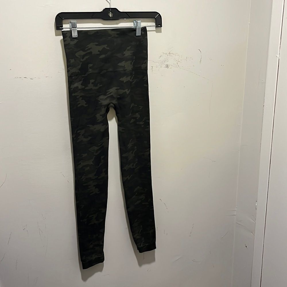 Ladies SPANX LEGGINGS